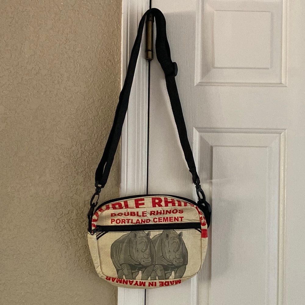 Crossbody purse